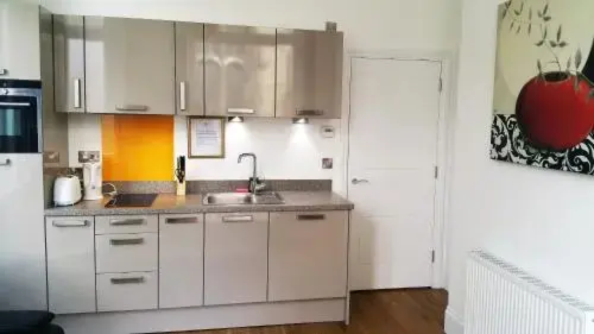 St Nicholas Apartel  Amen Corner