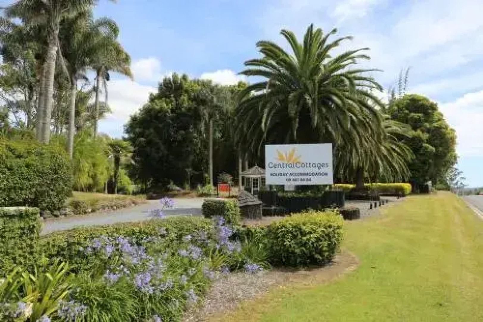 Central Cottages