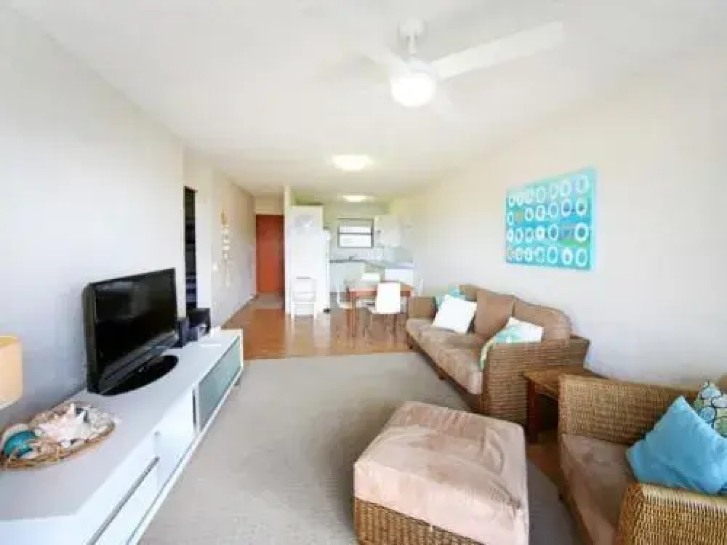 Warroo Apartments