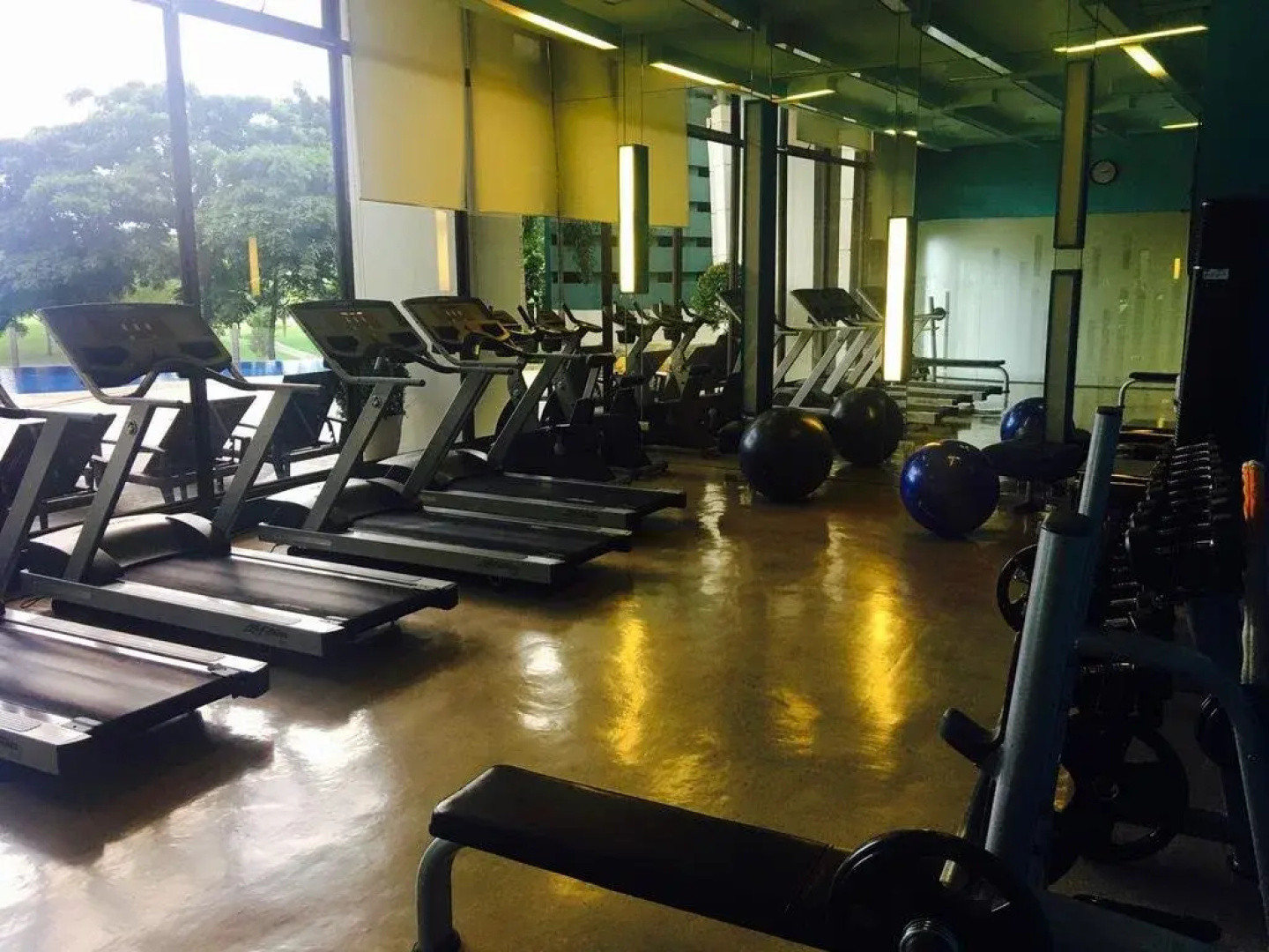 P&S Suites Burgos Circle