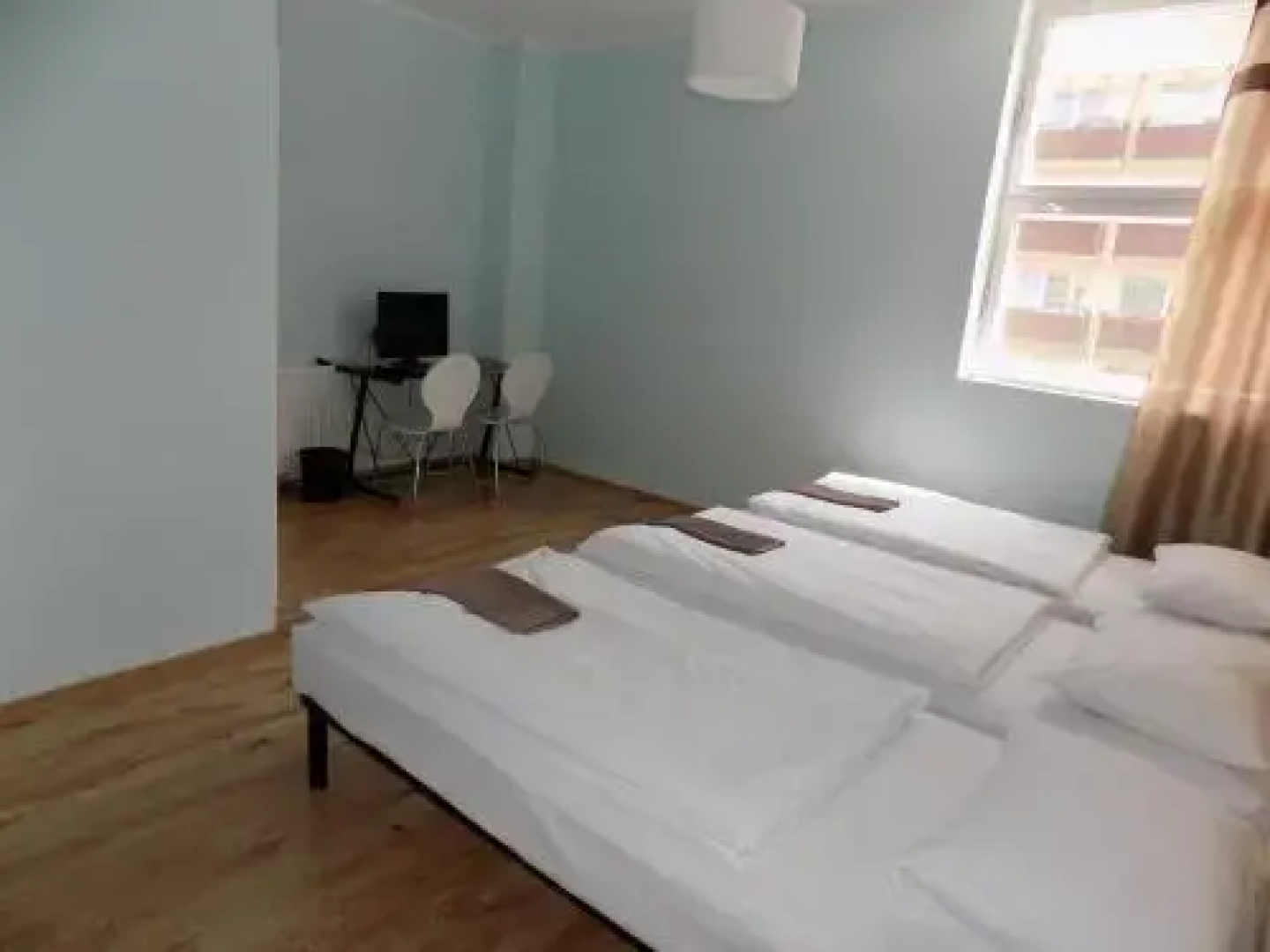HOSTEL Hotelik MONA