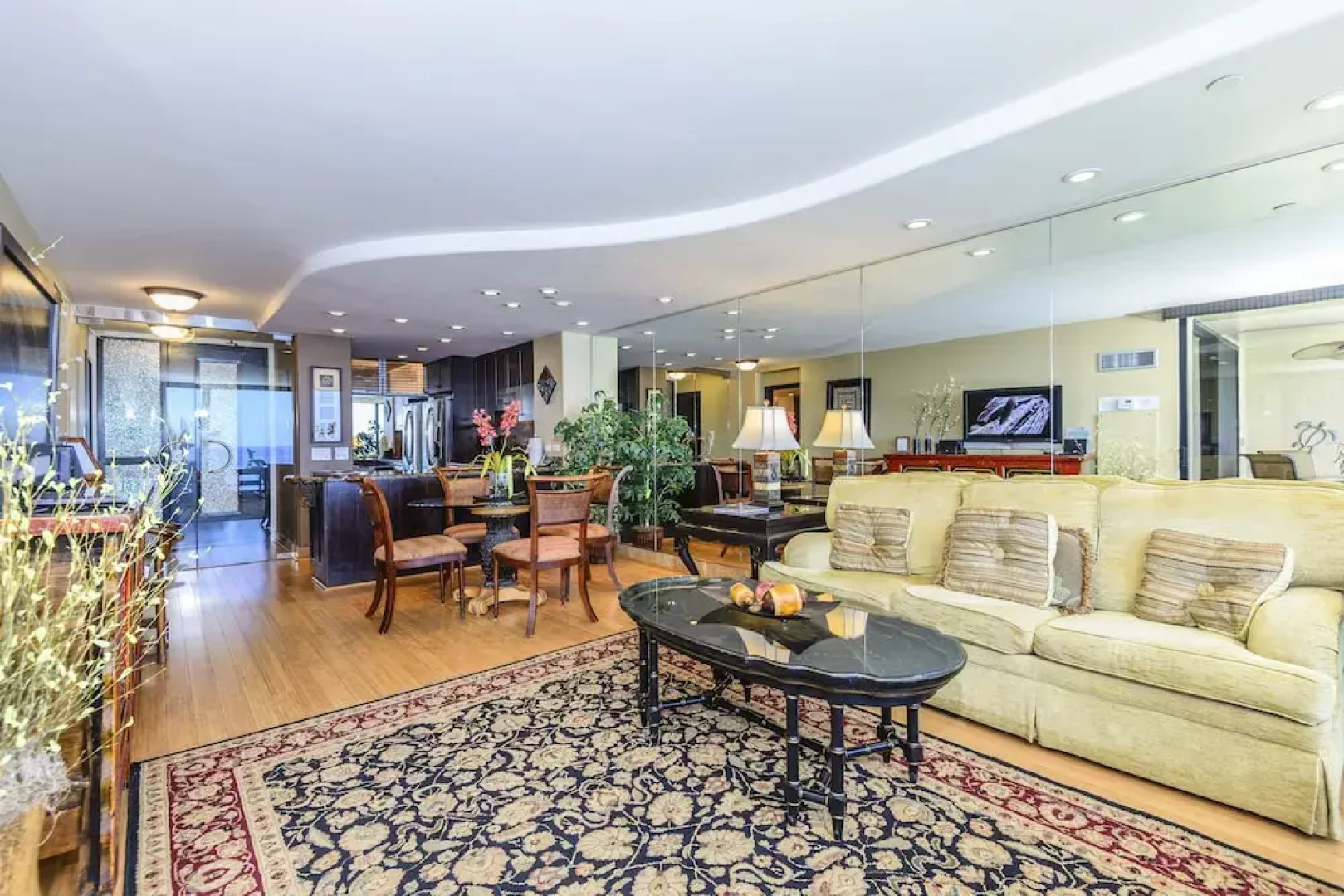 Mahana 1008 by RedAwning