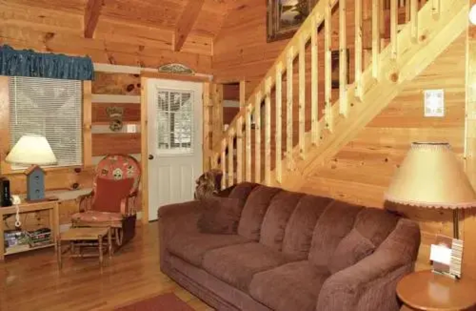 Sweet - 2 Bedrooms, 2 Baths, Sleeps 6 Cabin by RedAwning