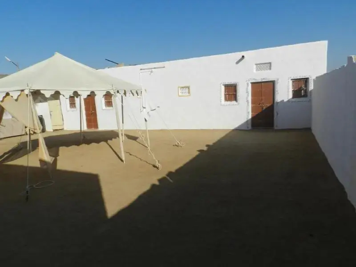 Fifu Desert Resorts