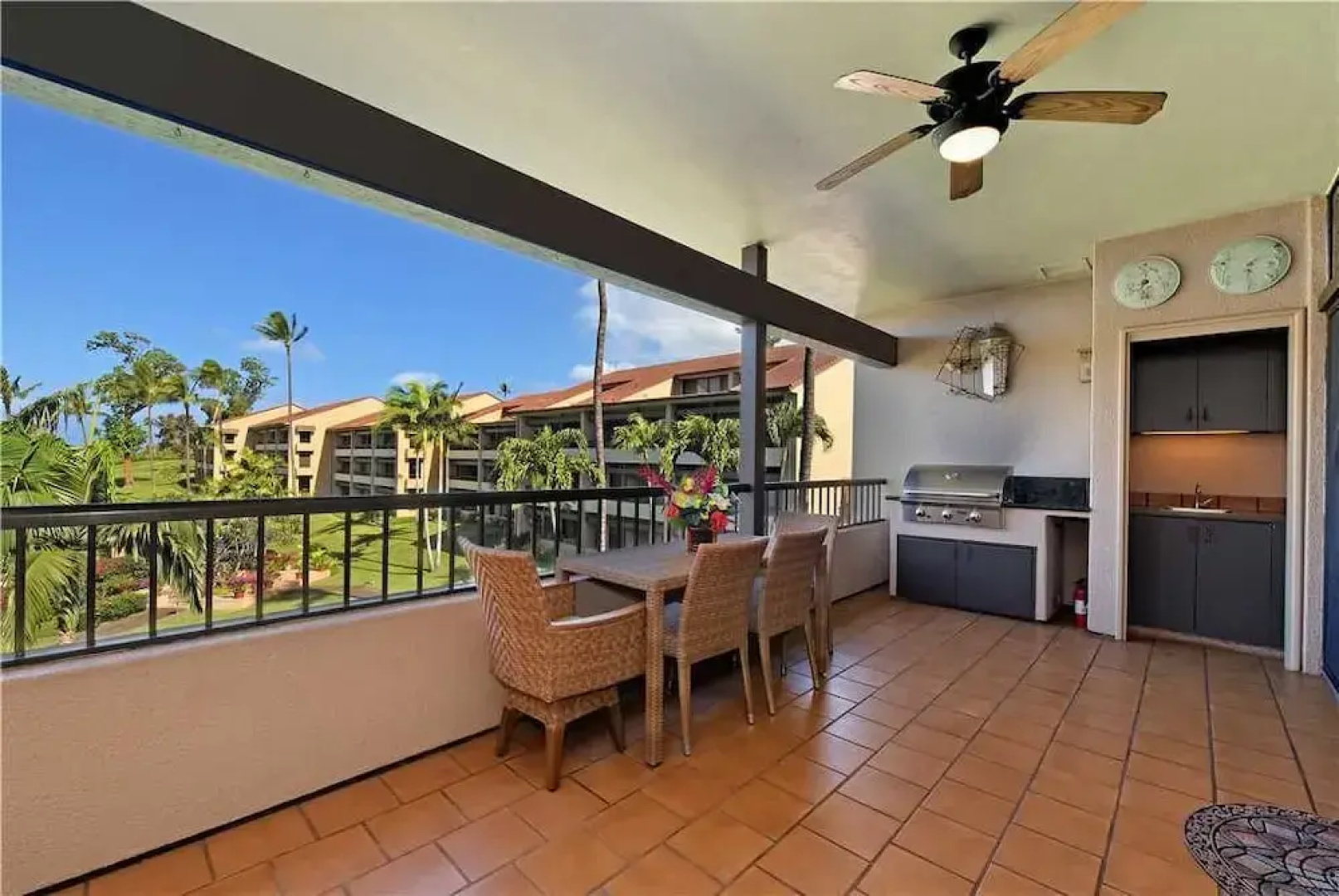 Kaanapali Royal G301 by RedAwning