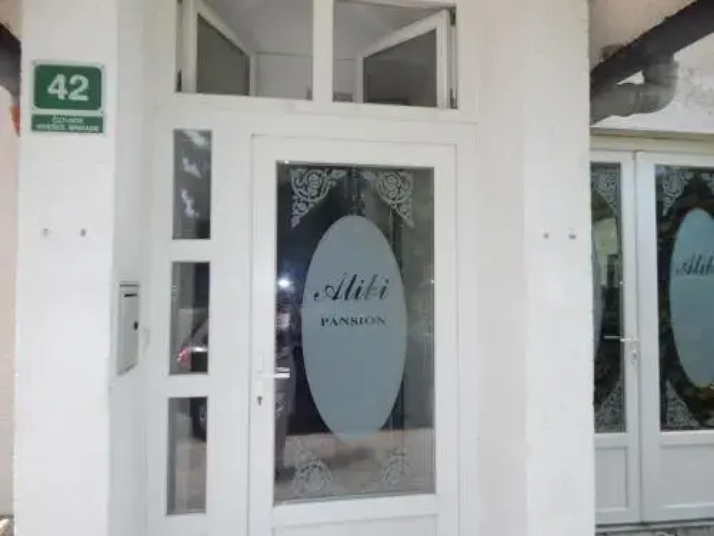 Guest House Alibi