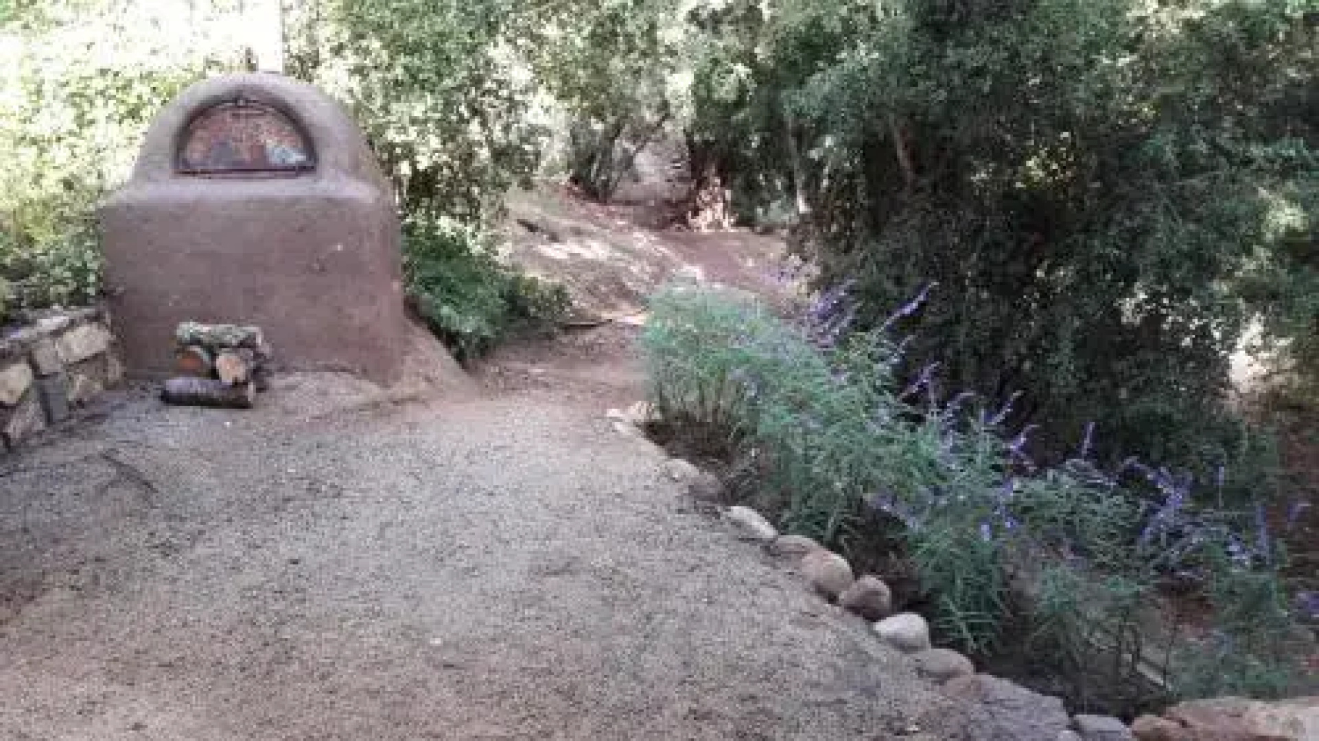 Cabaña de Adobe en Lago Rapel