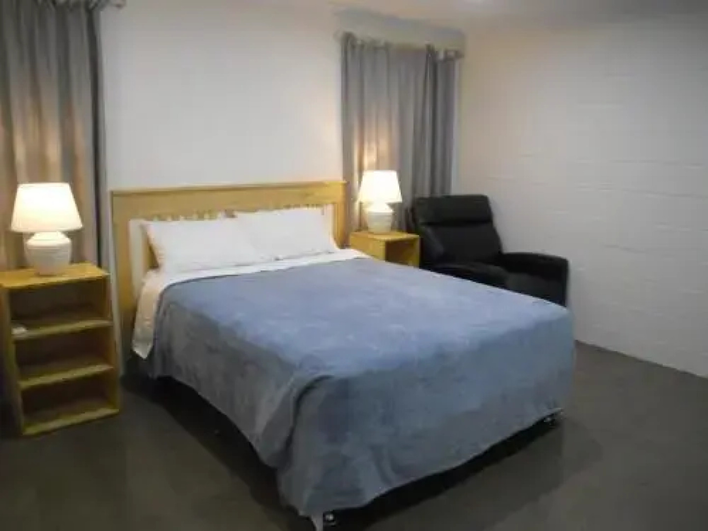 Decked out for a Fantastic Holiday - Winnett St, Woorim