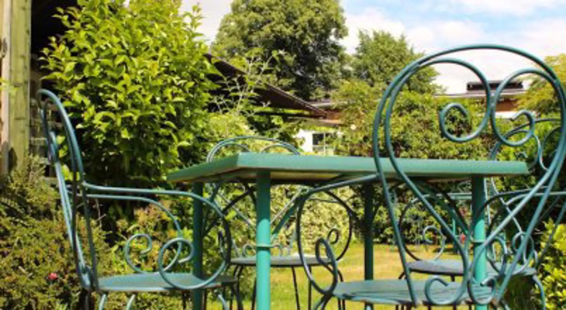 South Lodge Hotel