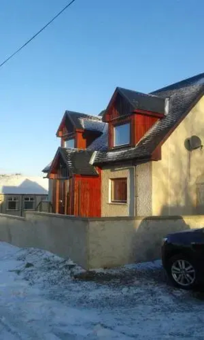 Tombeck House