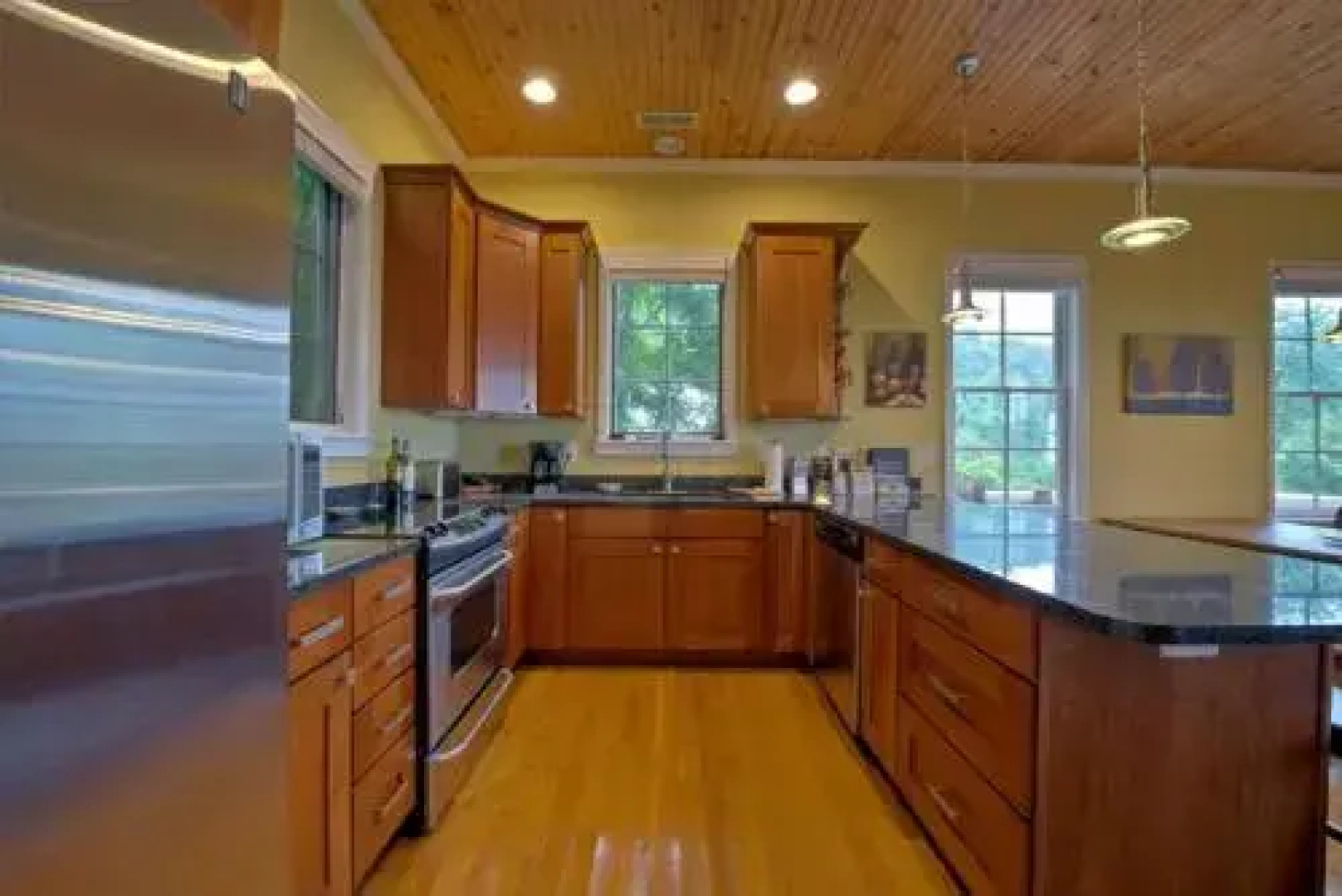 Emerald Sky - 3 Br Home