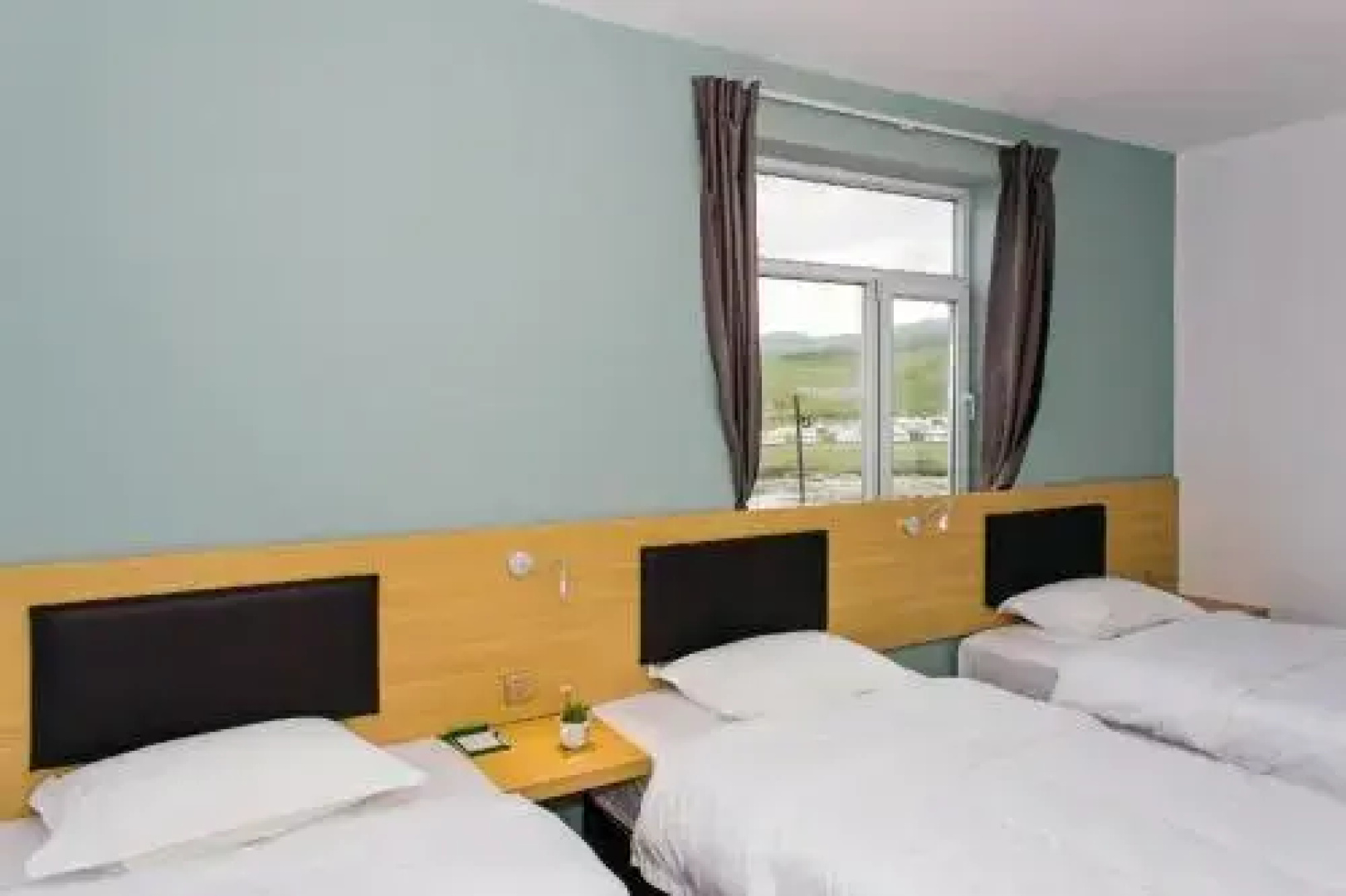 He Tu Traveling Hotel
