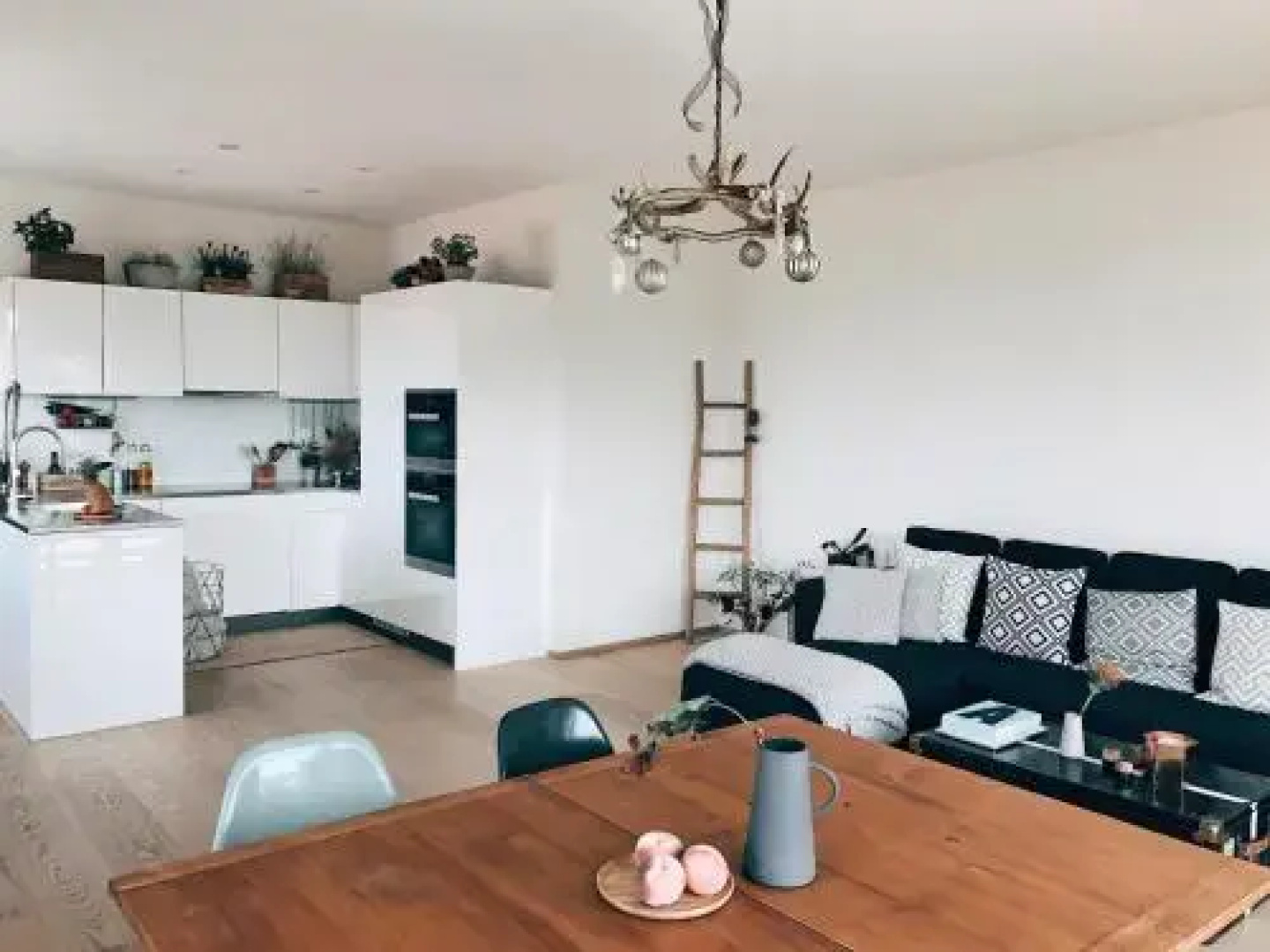 AVLiving City Room Basel B&B