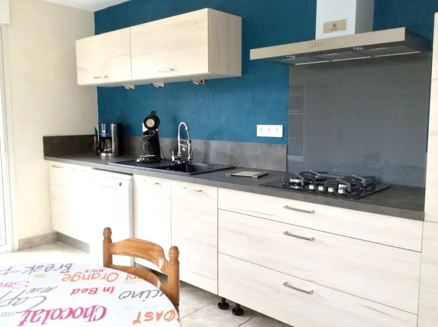 Peaceful Tregomeur house