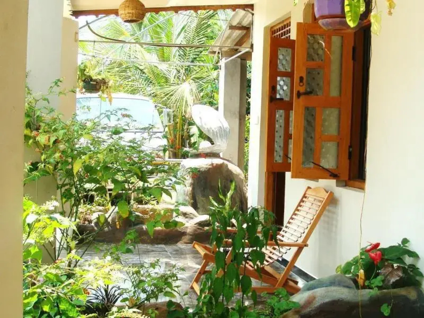 Arugambay Tourist Hotel Meenas