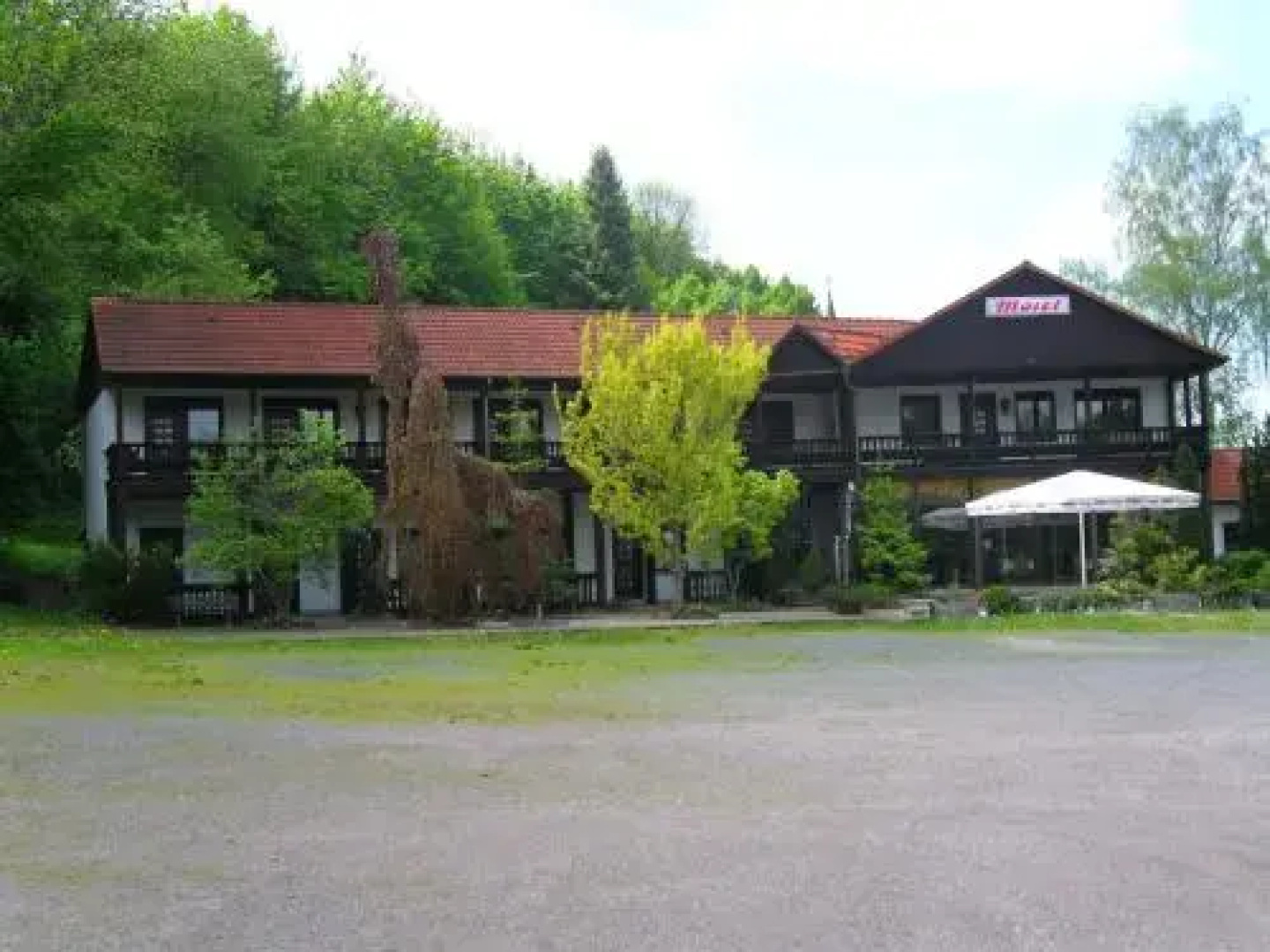Motel Zur Festwiese