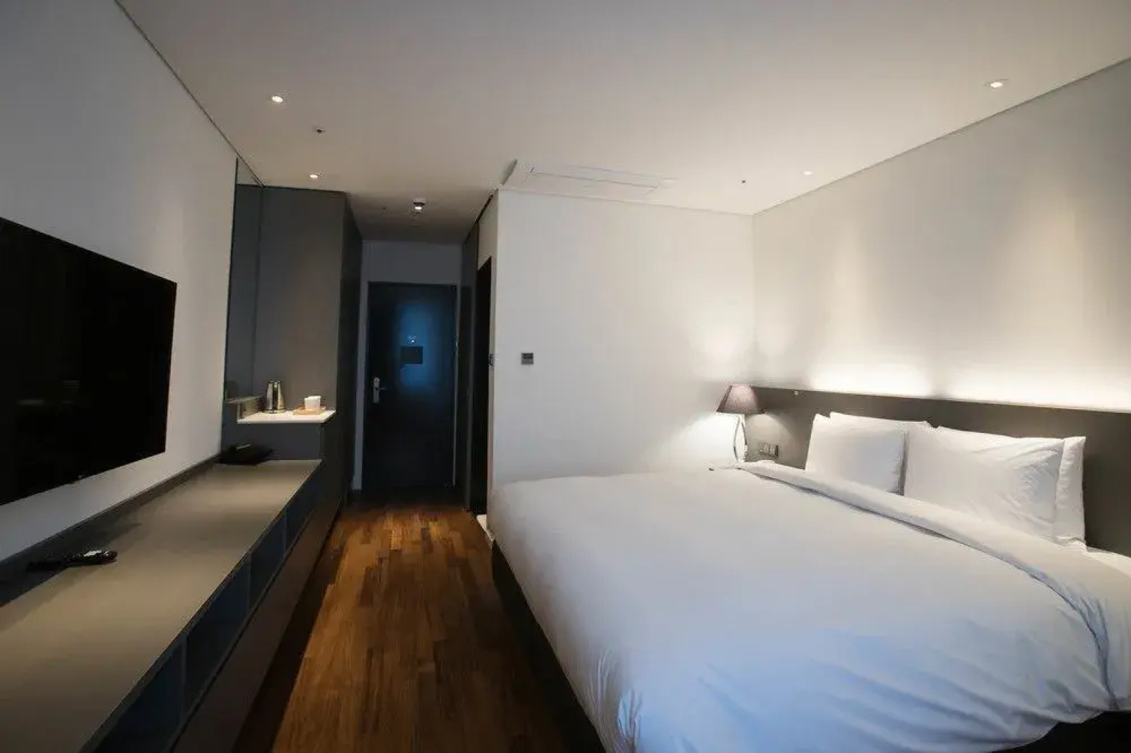 Masan Riviera Tourist Hotel
