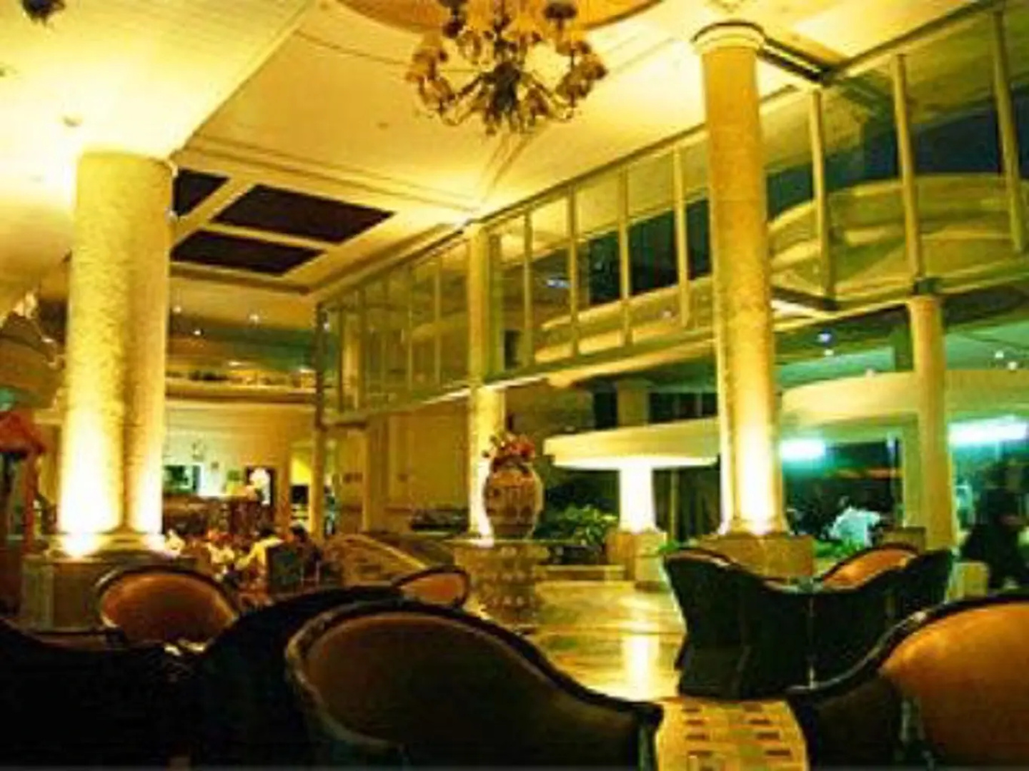 Eastin Lakeside