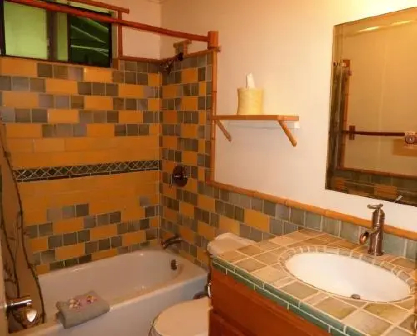 Hale Nanea - Hana Paradise Cottages