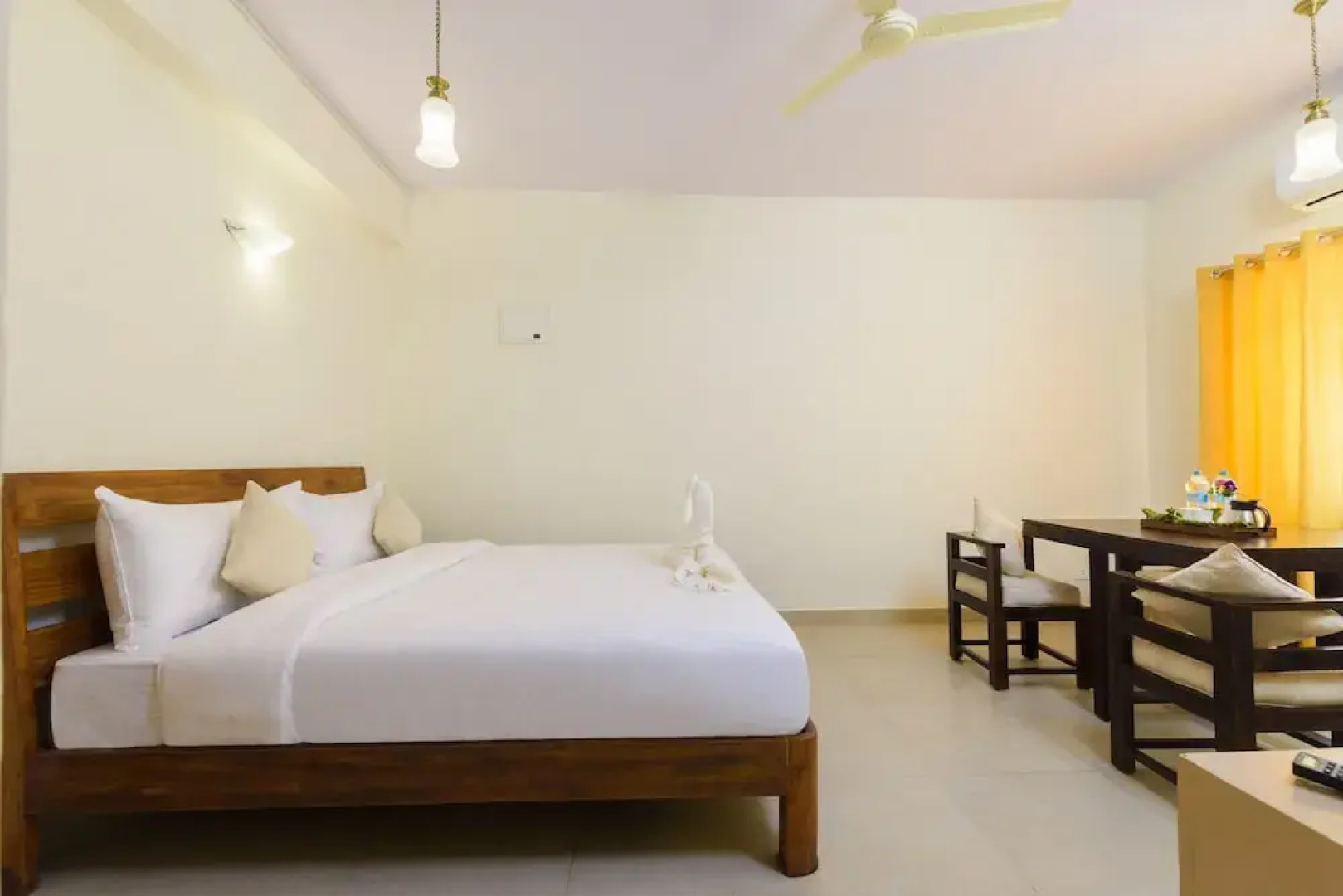 OYO 10956 Oliva Resorts