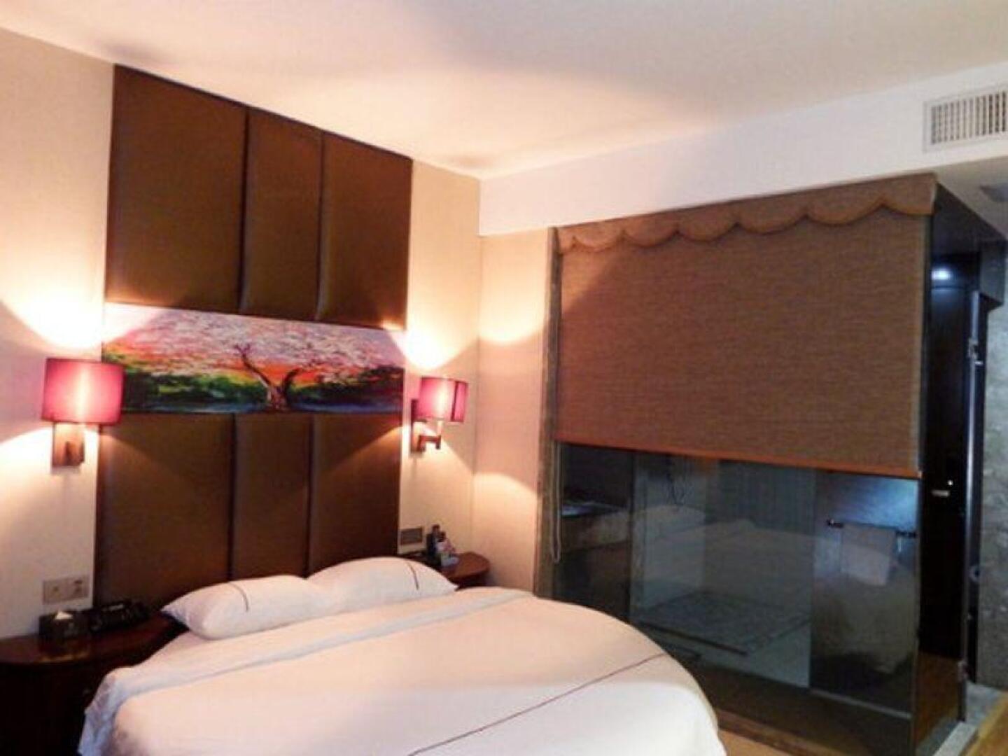 Guangzhou Boheng Classic Hotel Changlong Branch