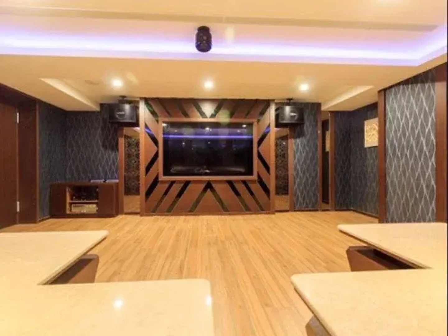Impression Hotel