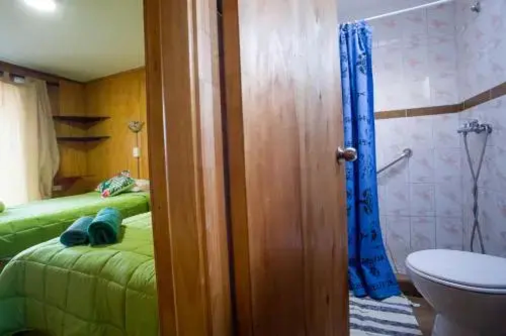 Hostal y Cabañas Tojika