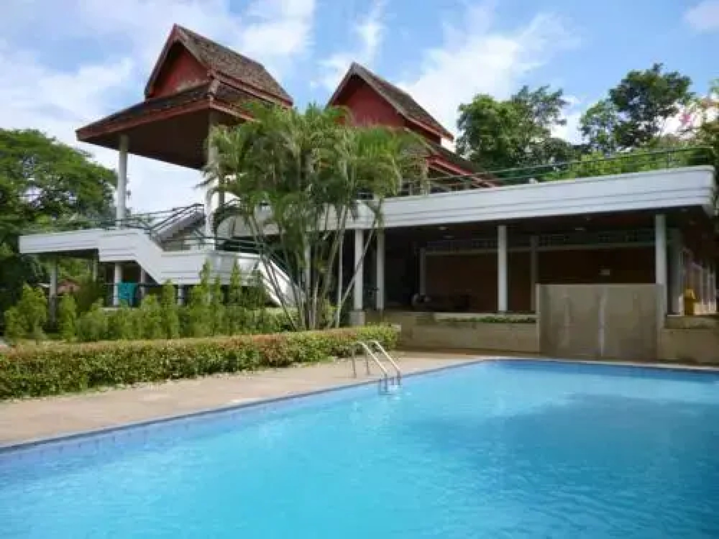 Roong Aroon Hot Spring Resort