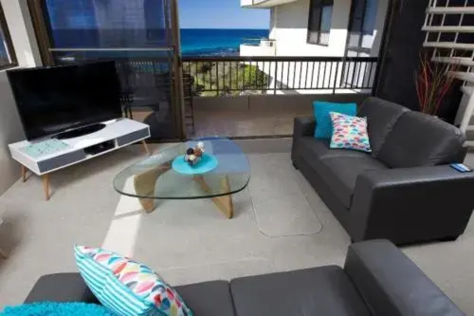 Pinnacle, Unit 701, 45-49 Head Street