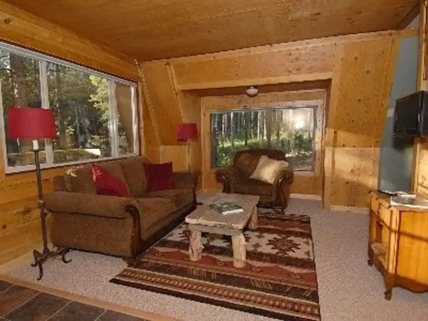 Secluded Chalet at Fawn Trail Junction