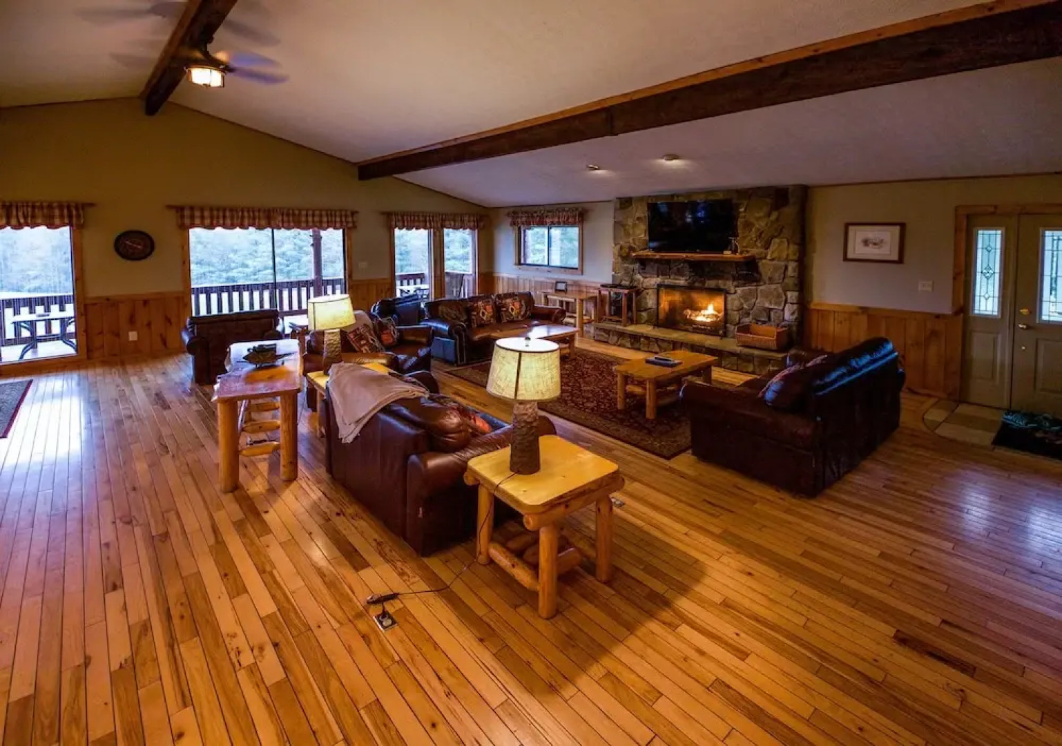 Grande Butte Lodge - Hocking Hills