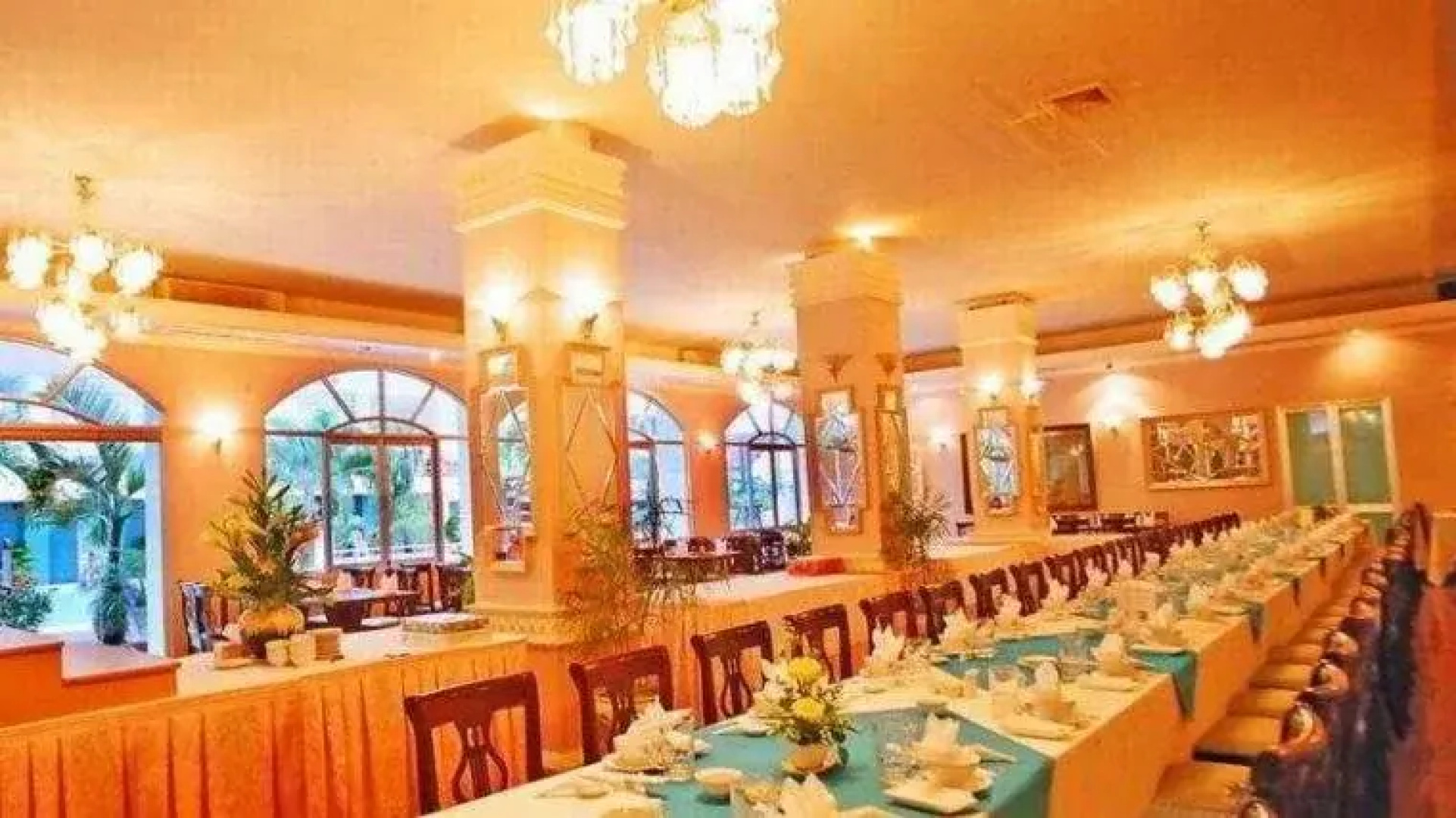 Que Huong Hotel