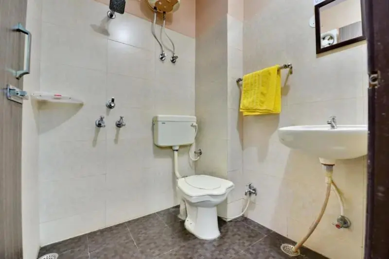 Hotel Shadaab Inn