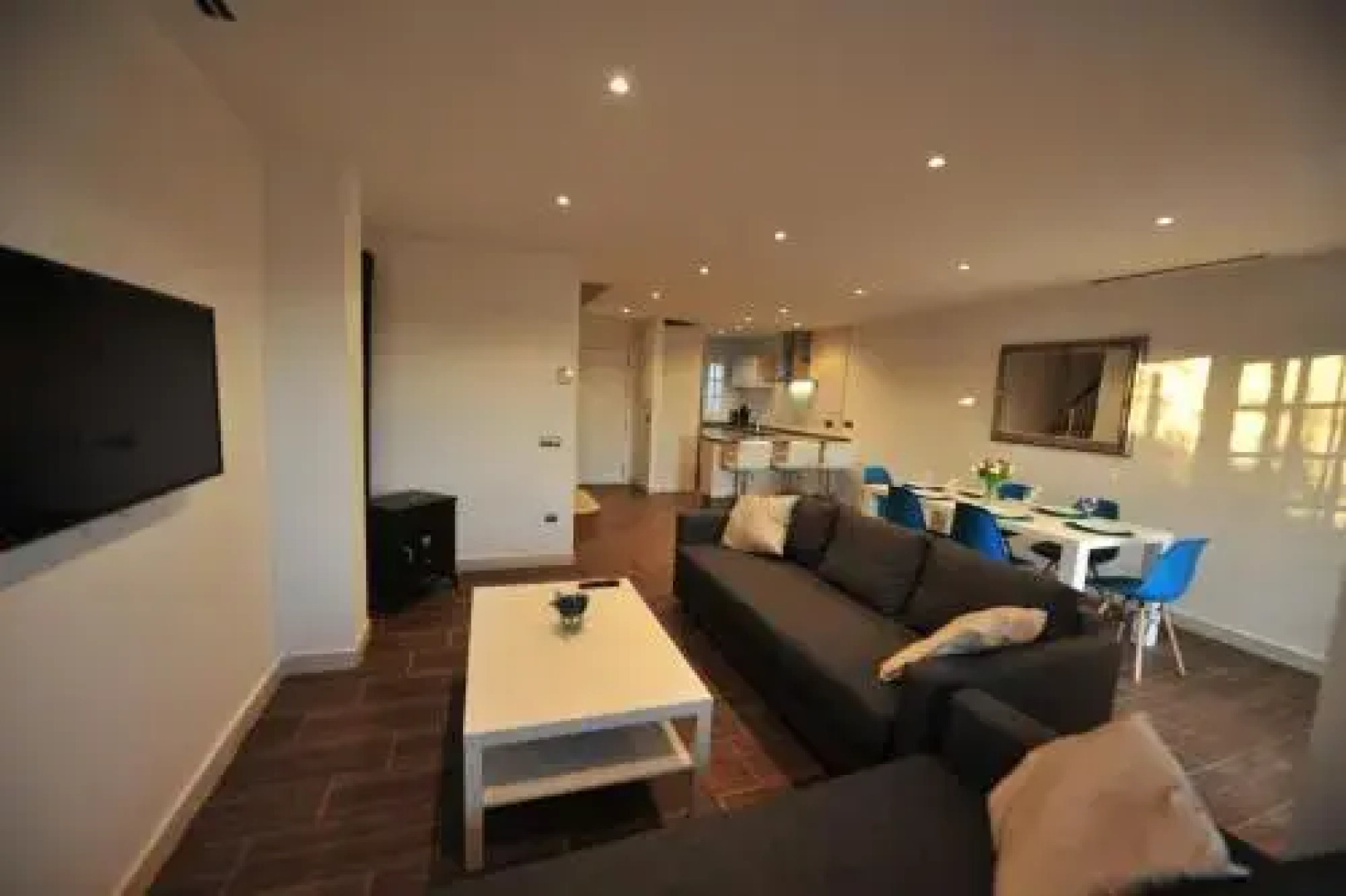 5 Rooms 5 baños Acceso Playa 2 Free Parking