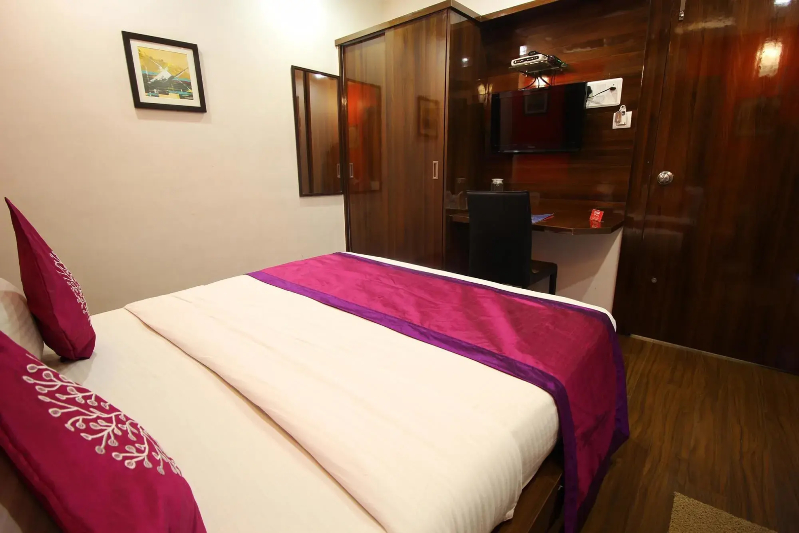 OYO Rooms Race Course Ring Road