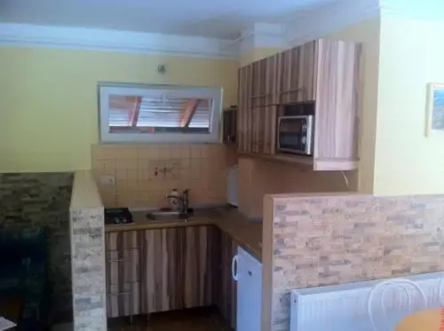 Granada Medencés Apartmanház