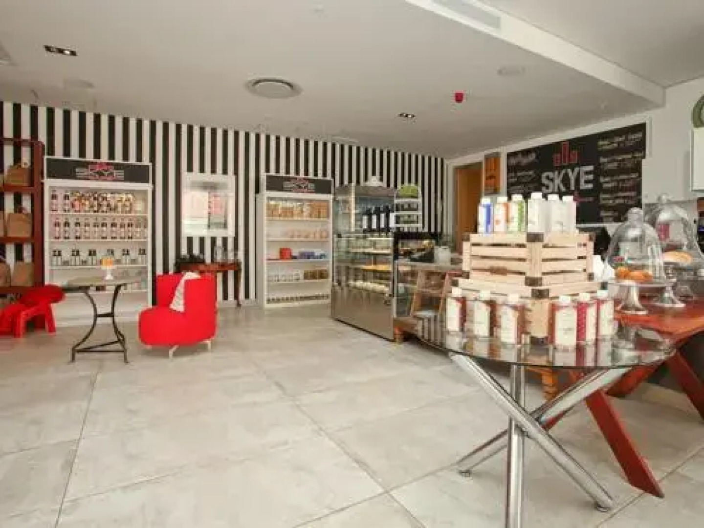 Sandton Skye Suite 604