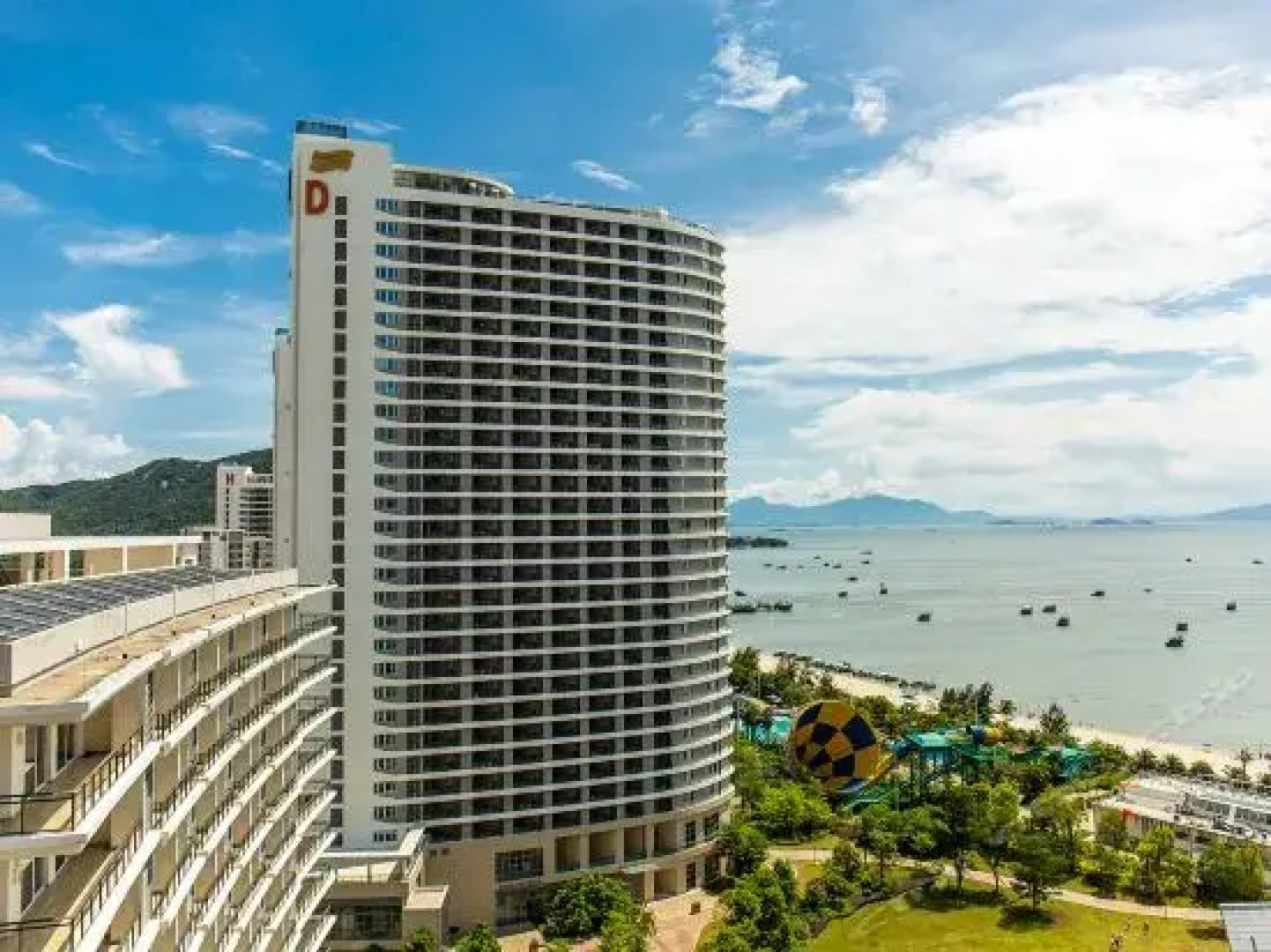 Fenghuang Shanshui Sea Park Seaview Holiday Hotel