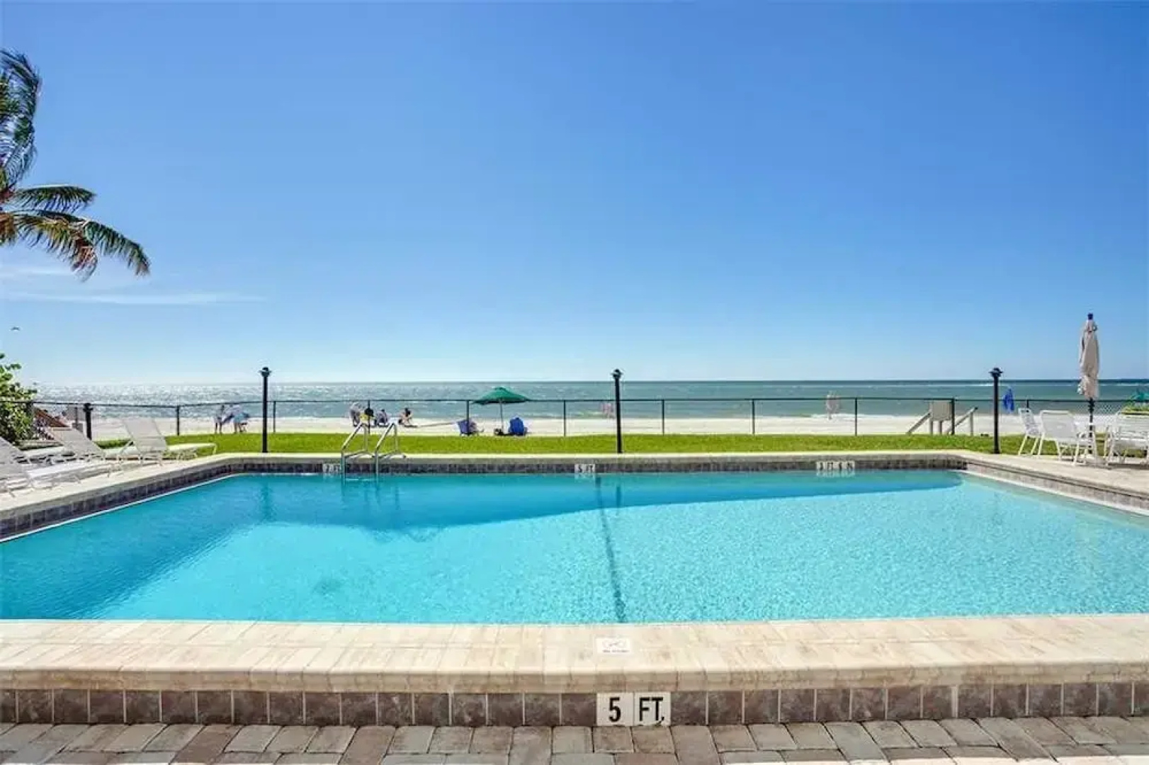 Strandview Tower 203