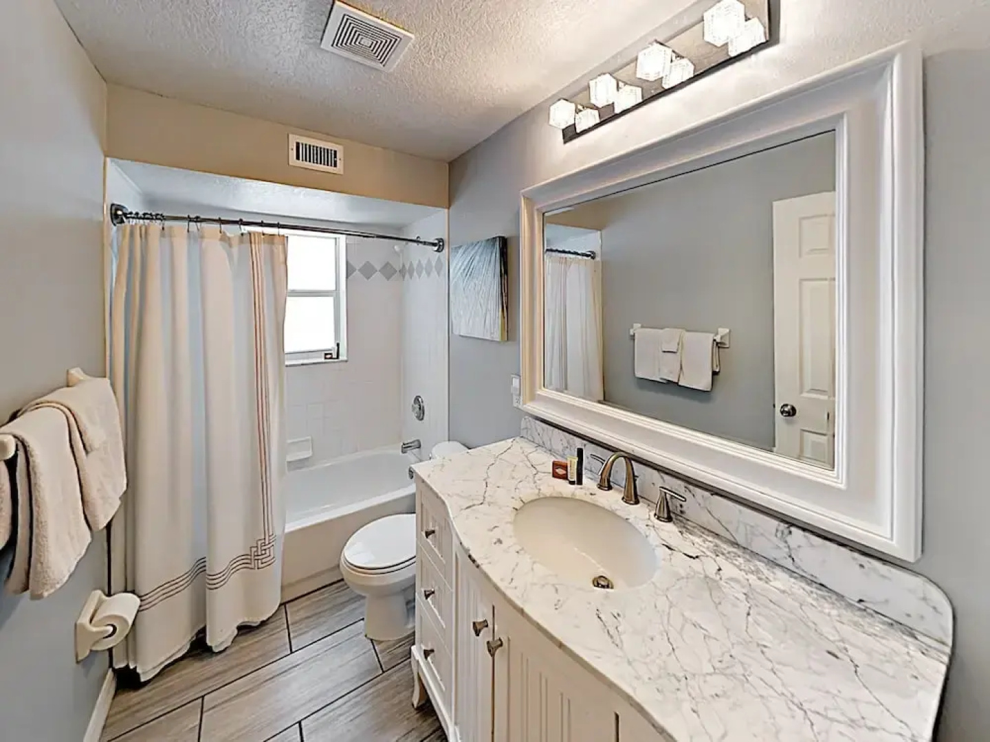 Unbeatable Beachside in Indian Rocks Beach by RedAwning