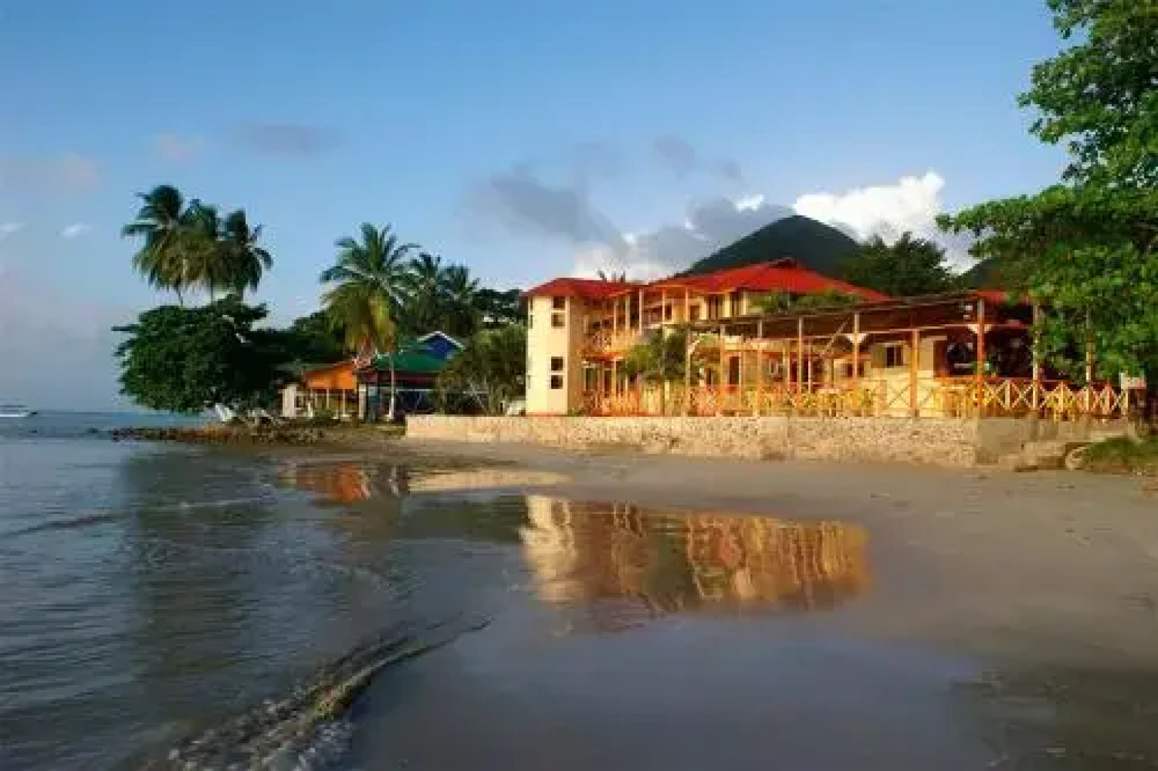 Decameron Miss Elma Providencia