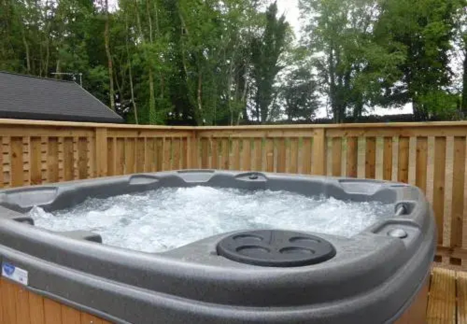 Birch Lodge 19 with Hot Tub