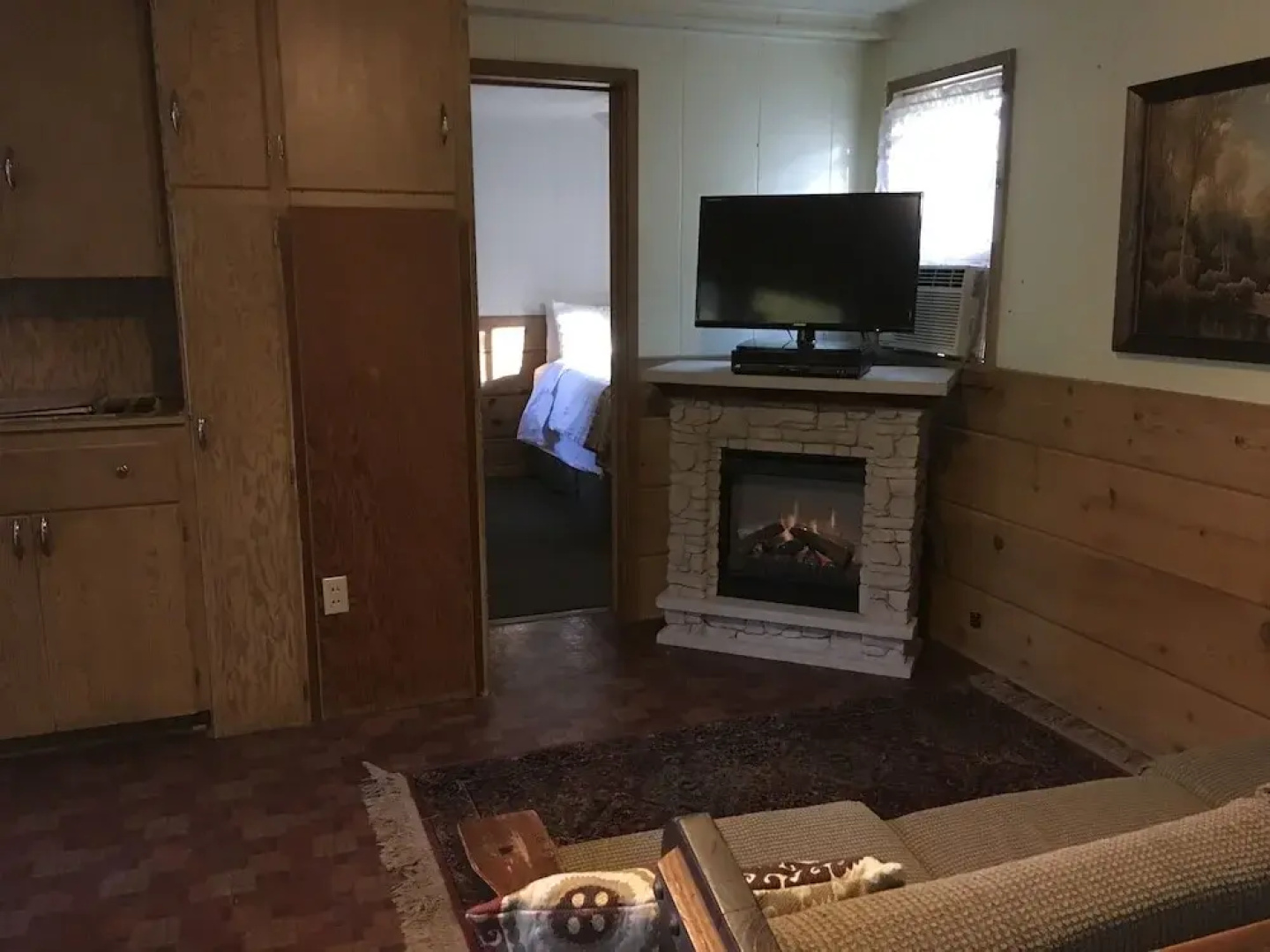 McKenzie River Inn Bed & Breakfast and Cabins
