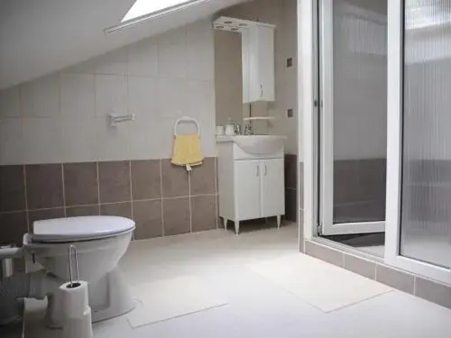 Tóparti Apartmanház
