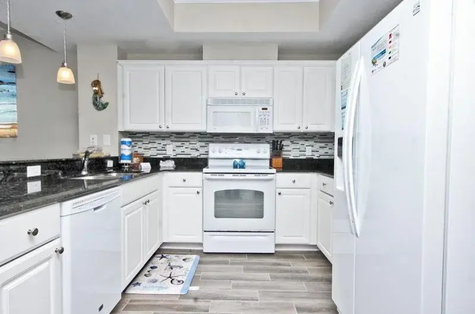 Crystal Shores West 805
