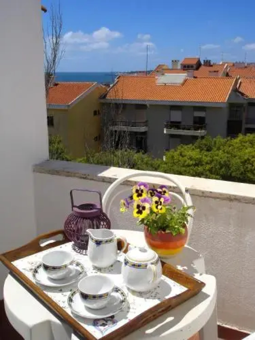 Estoril Beach Apartment