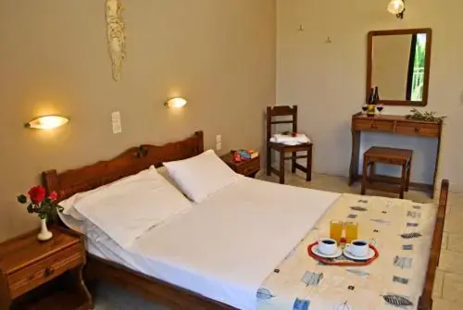 Dennis Apartments