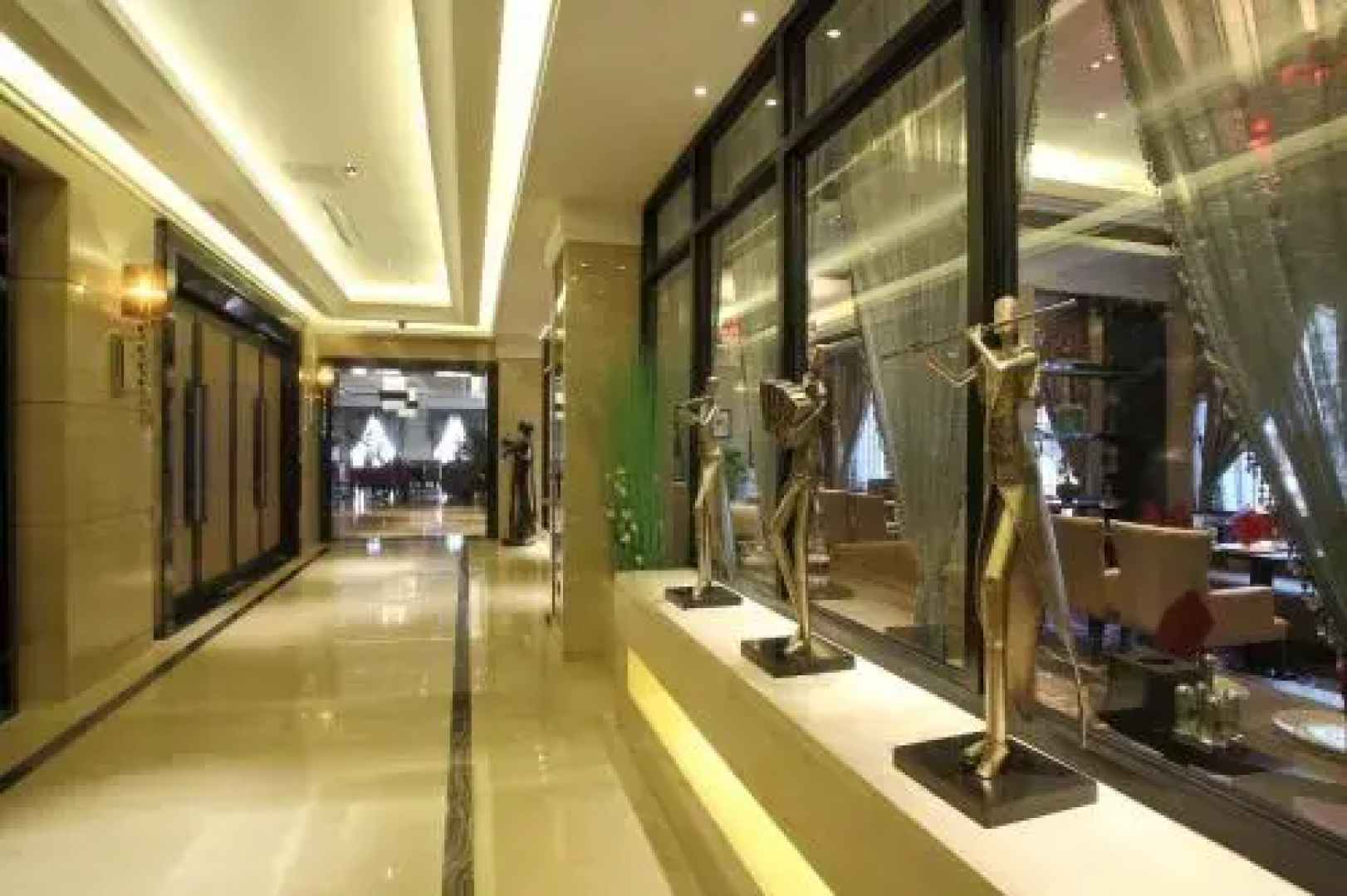 Chengde Ziyu International Holiday Hotel