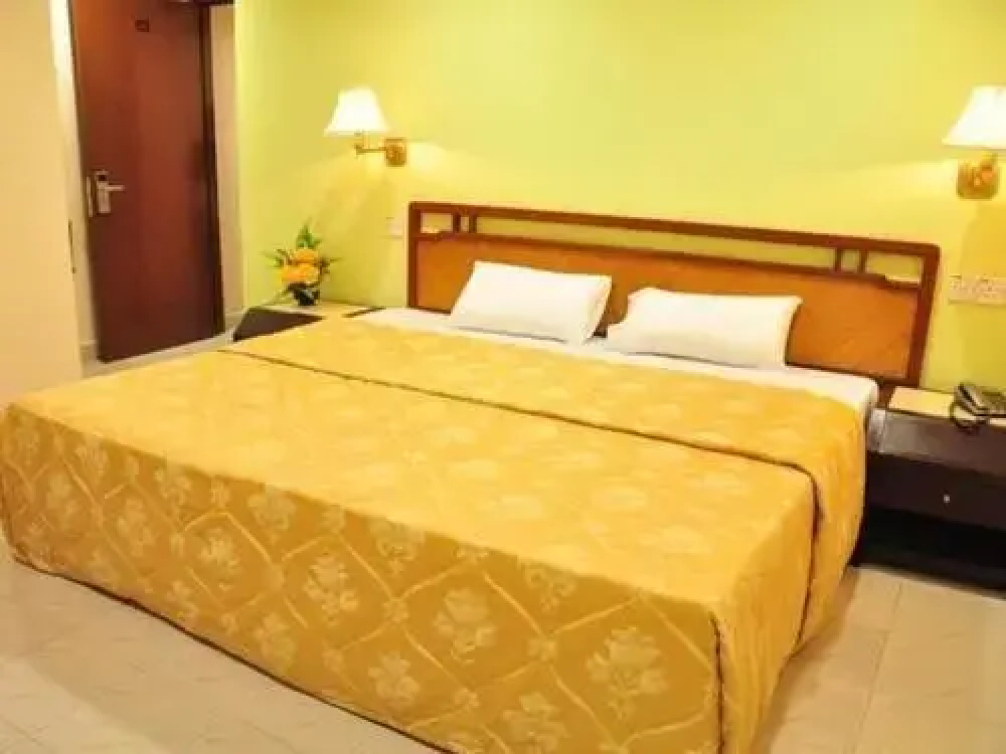 Hotel Sahara Inn
