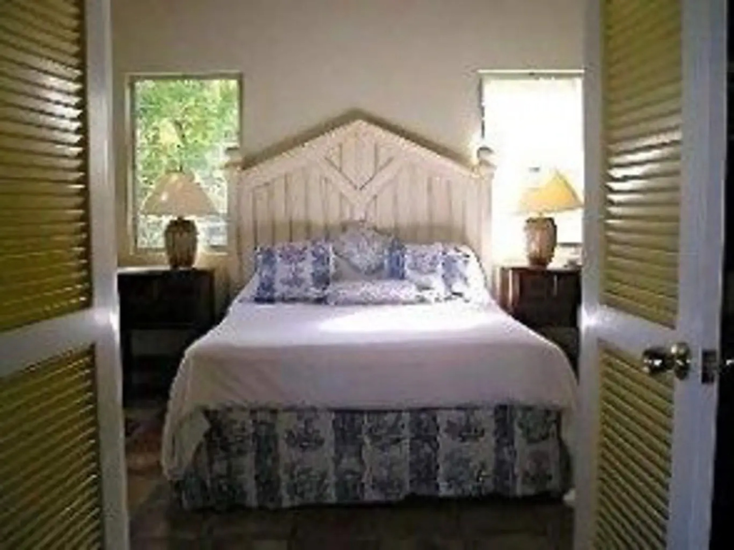 Dolphin House Villa